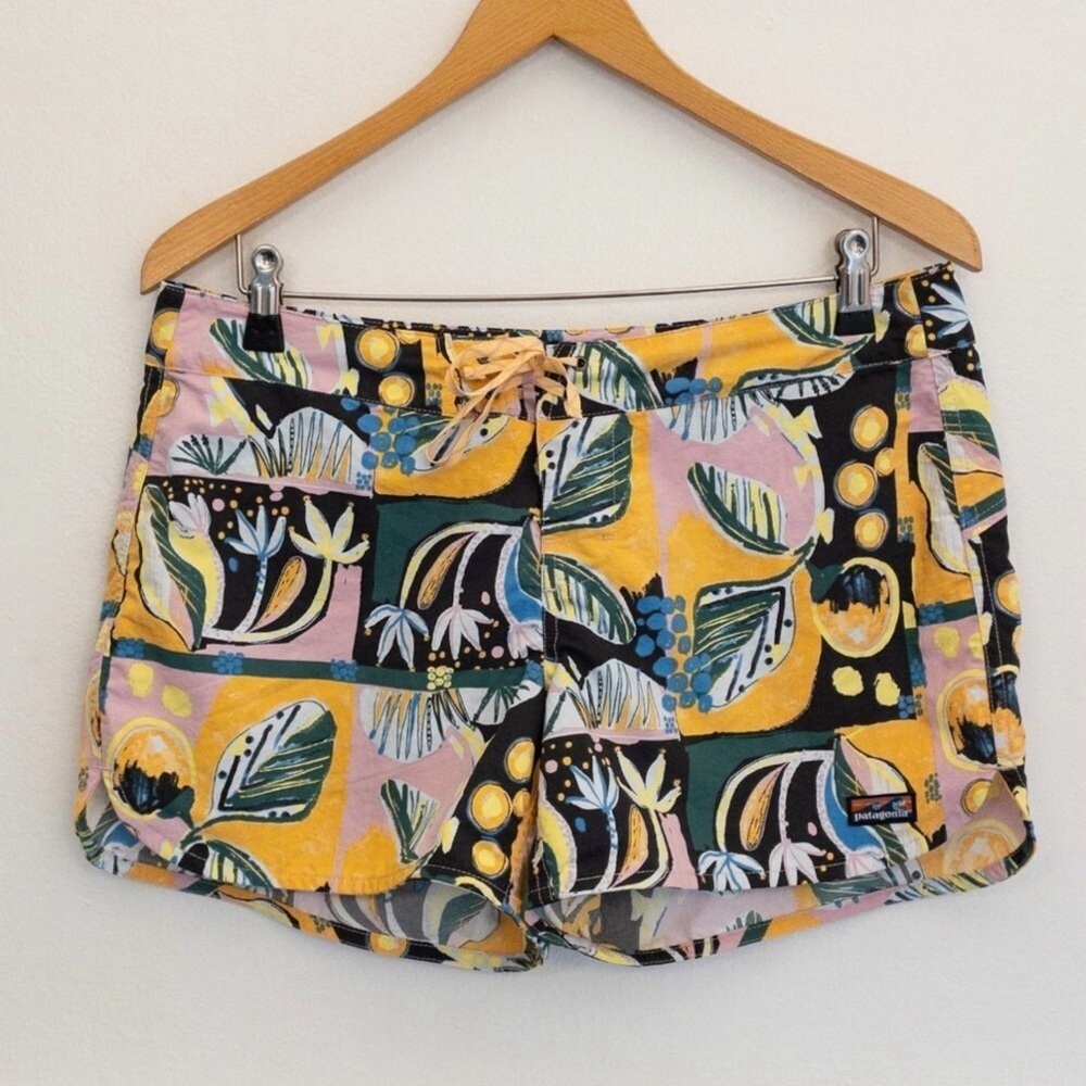 Patagonia Board Shorts Women’s Medium Tropical Print Swim Surf Beach Activewear - Picture 5 of 5